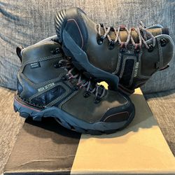 Women’s Work Boots Size 6
