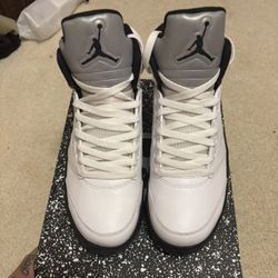 Jordan 5 Reverse Metallic 