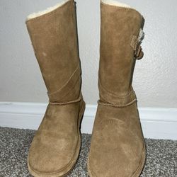 BearPaw Boots