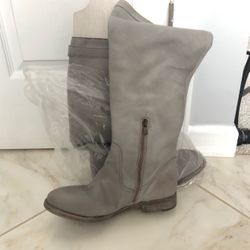 Grey boots