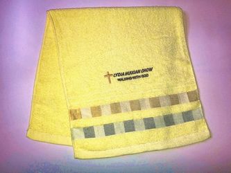 Checkered Fashion Soft  Cotton Embroidery Bath Towel 28 * 13 inchesI ( Yellow )
