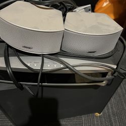 Bose Cinemate Digital Home Theater System Speakers Acoustimass Remote Cables