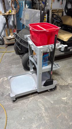 Rubbermaid janitorial cart