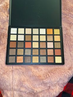 Bella pallete
