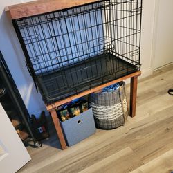 Dog Kennel W Detached Wood Pieces 