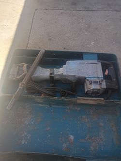 MARTILLO PARA QUEBRAR CEMENTO MAKITA MODELO  1500 B  BUENAS CONDICIONES