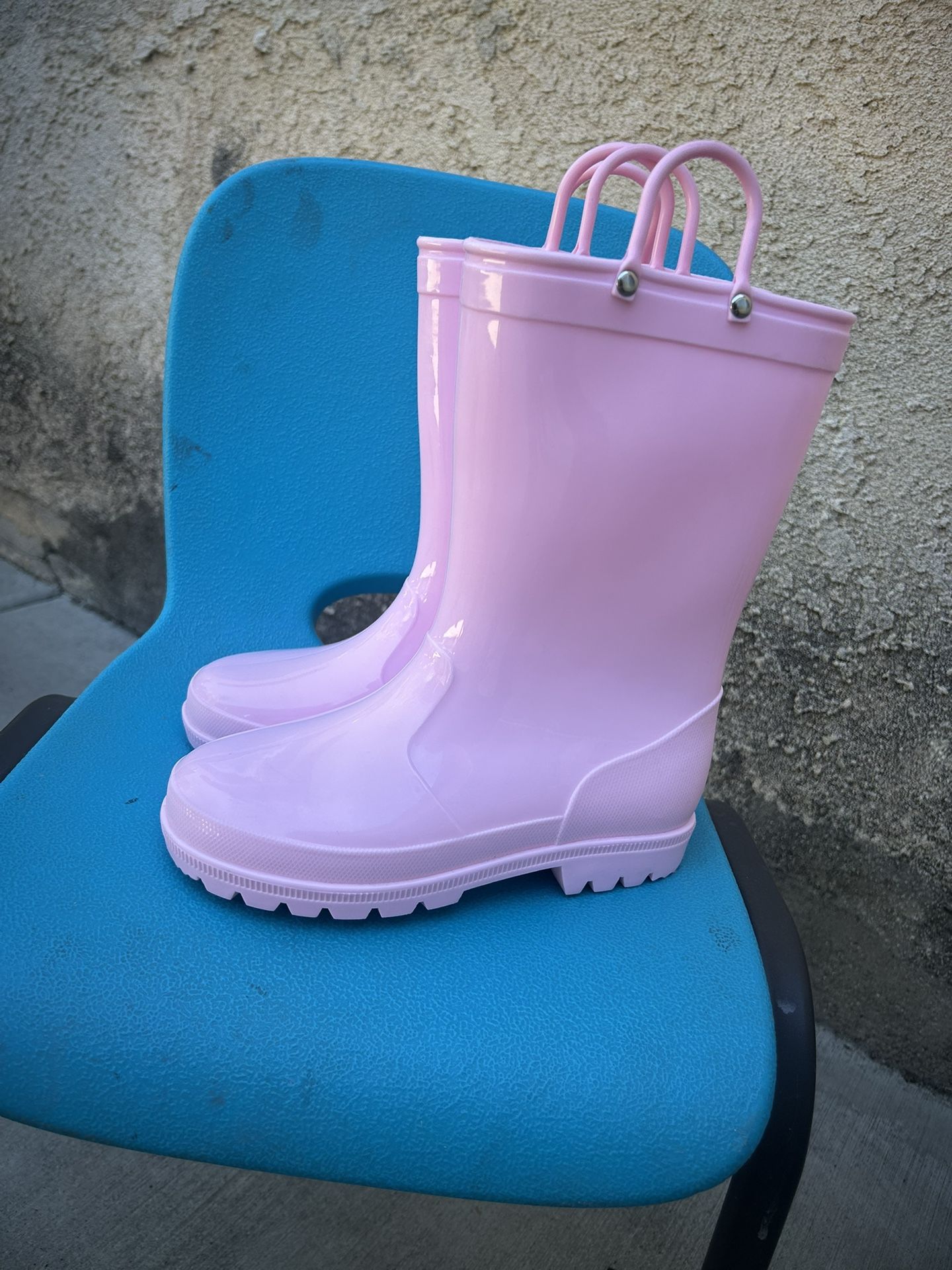 Rain Boots Kid Size 3!
