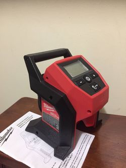 Milwaukee M12 Cordless inflator Tool Only