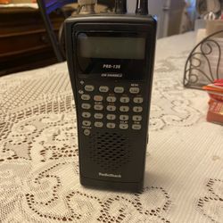 Scanning Receiver Pro-135  200 Channels Radio Shack