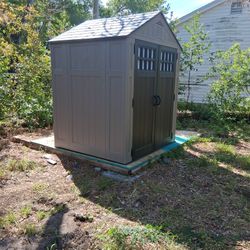  Suncast 6'x5' PLASTIC RESIN Storage Shed