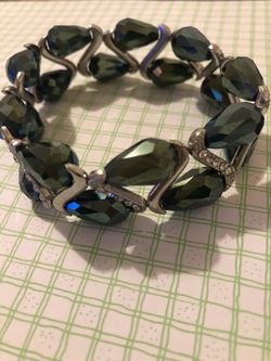 Hand made double bead green bracelet