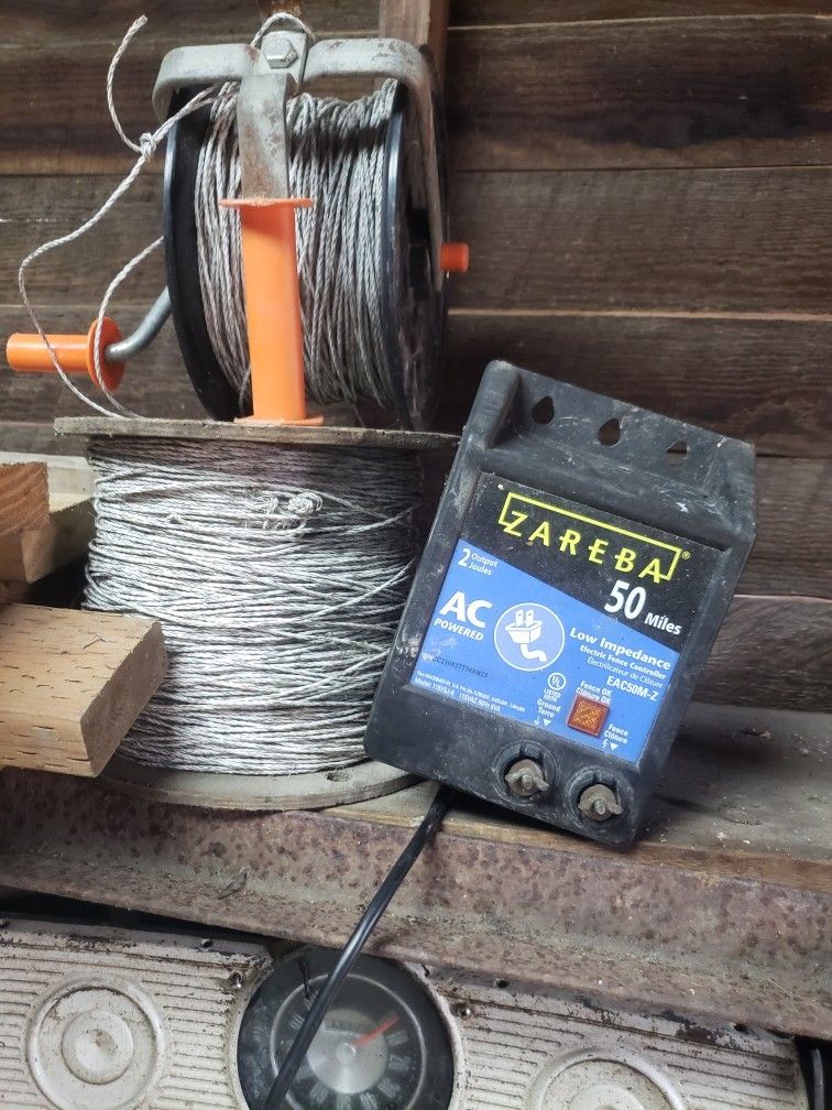 Electric Fence For Livestock 