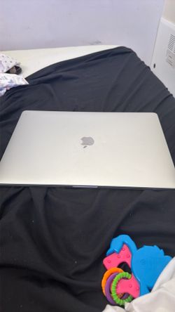 MacBook Pro 16”
