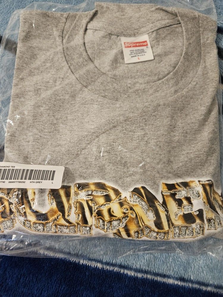 Supreme Diamond Tee Size Large