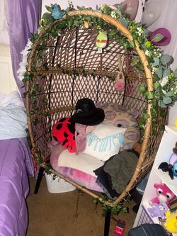 Egg chair
