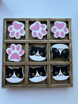 Tic Tac Toe Wooden Cats and Paws