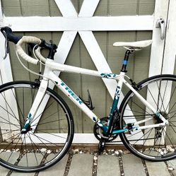Trek Lexa SL Road Bike