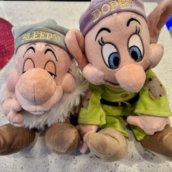 2 Dwarfs - New Without Tags