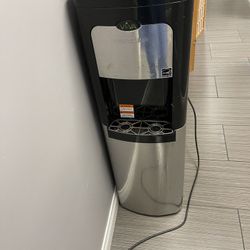 Freestanding Hot And Cold Water cooler Dispenser