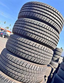 235/55/19 Michelin Selling a set of 4 tires in excellent condition 🫡