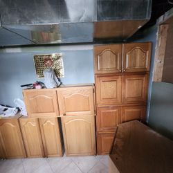 Kitchen Cabinets And Counter Tops