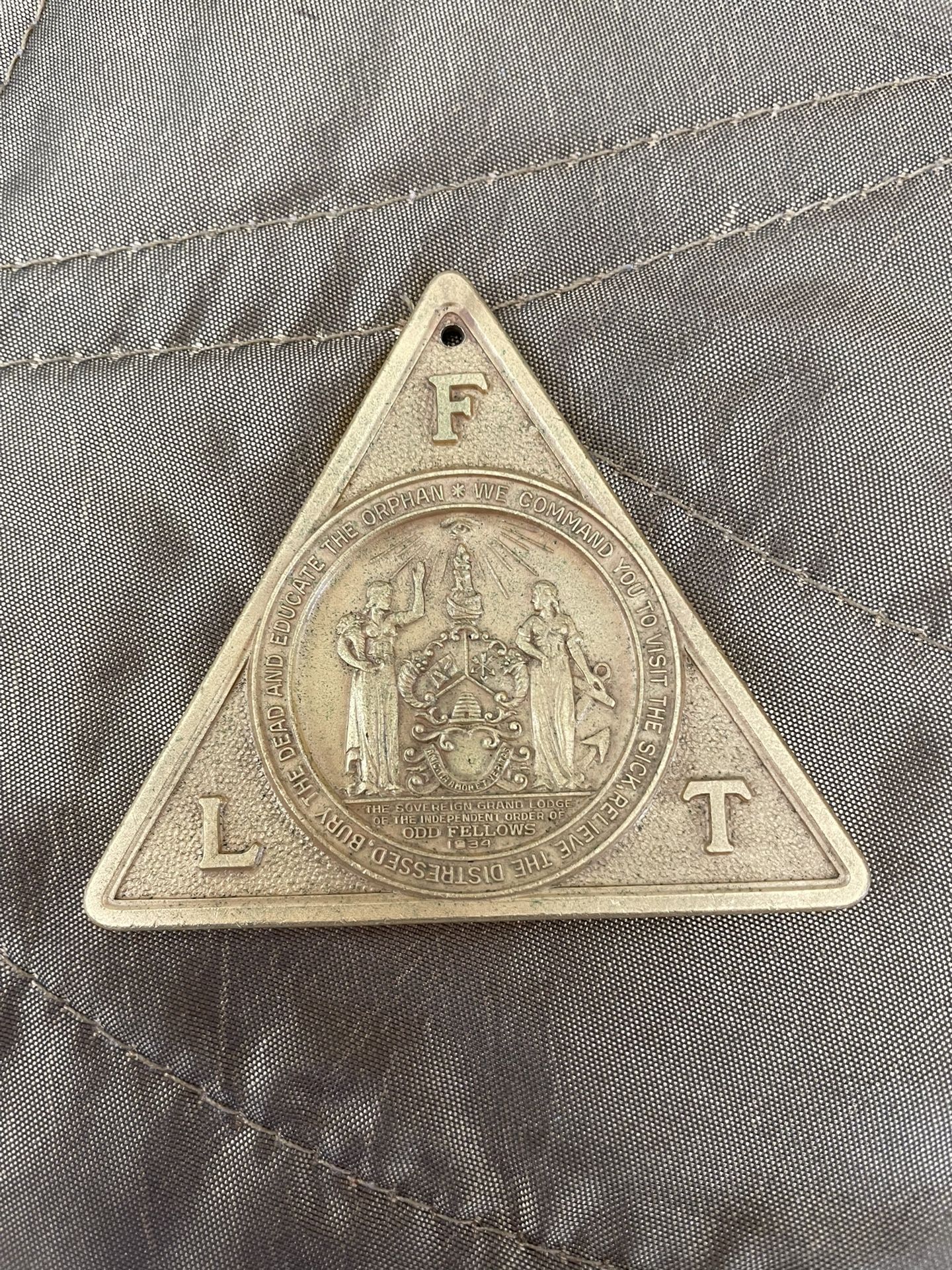 Triangular Medal 1834