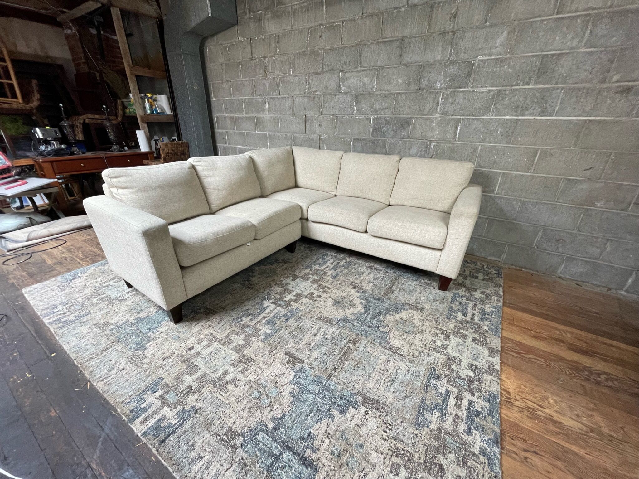 White Corner Sectional Couch “WE DELIVER”