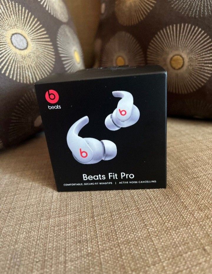 Beats Fit Pro White New
