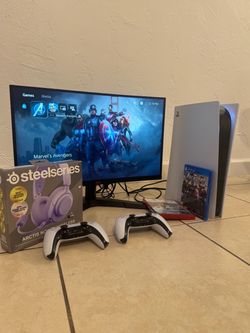 PS5 DISK + 2 Controllers + MONITOR 24" 144hz + 2 FREE GAME DISK & STEEL SERIES HEADPHONES