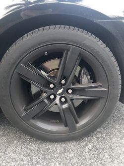 5the gen Camaro stock Wheels
