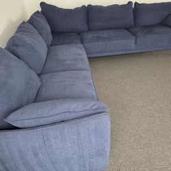 Sectional Couch With Delivery