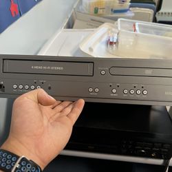 Magnavox Video Cassette Recorder / DVD Player
