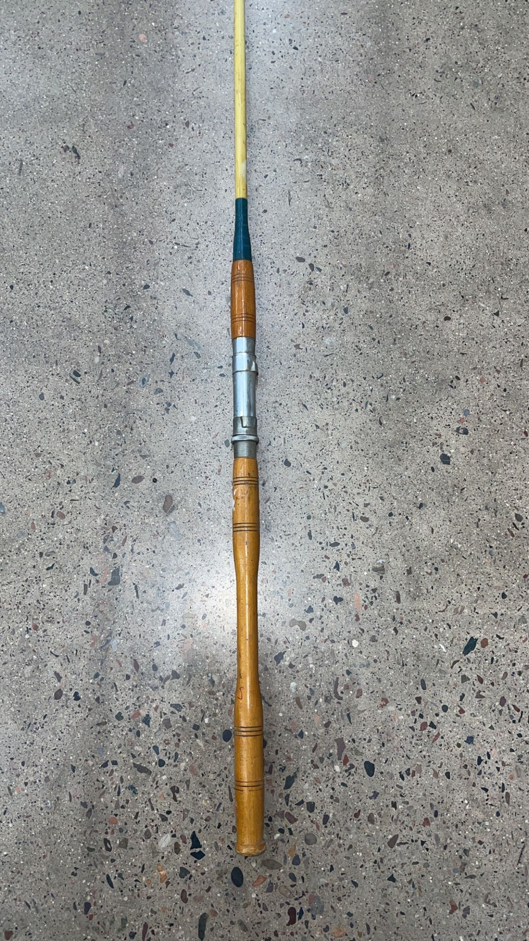 FIBERGLASS FISHING ROD