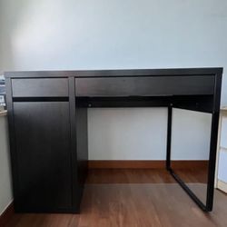 Black IKEA Micke Desk 