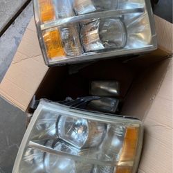 2011 SILVERADO 2500 Headlights 