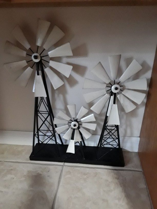 Outdoor/indoor Iron Wind Decor In Weeki Wachee Spring Hill
