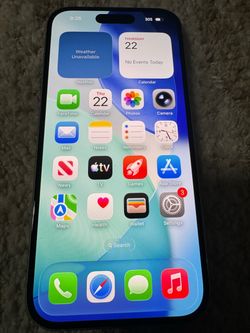 Phone 15 unlocked 128gb. No screen, no damage. Nothing issues. Everything is perfect.Those colors are available.