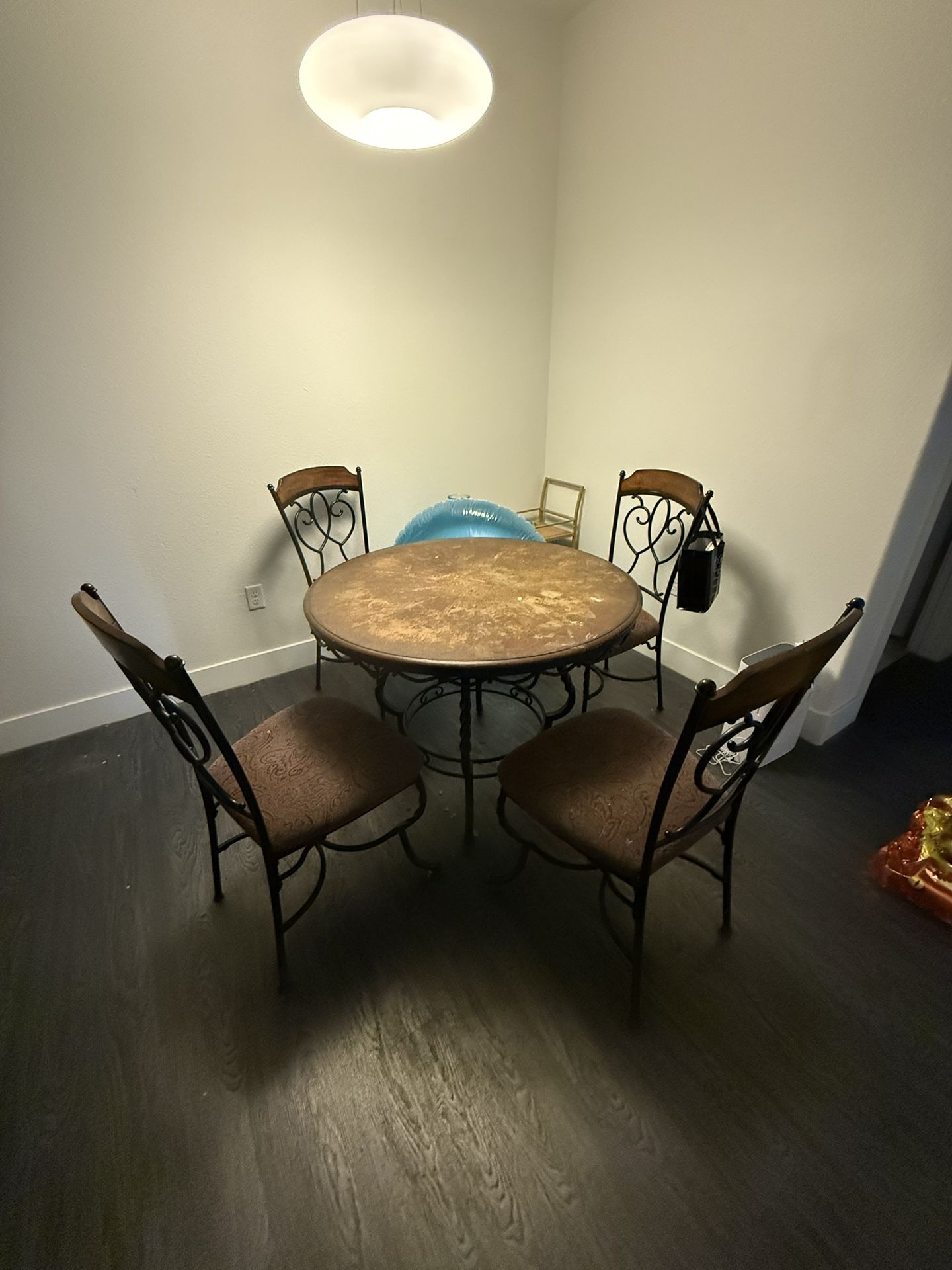 Kitchen Table And Chairs