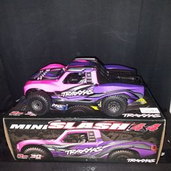 Traxxas Mini Slash 4x4 