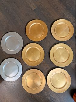 Gibson 13 inch gold & silver charger plates 8 count