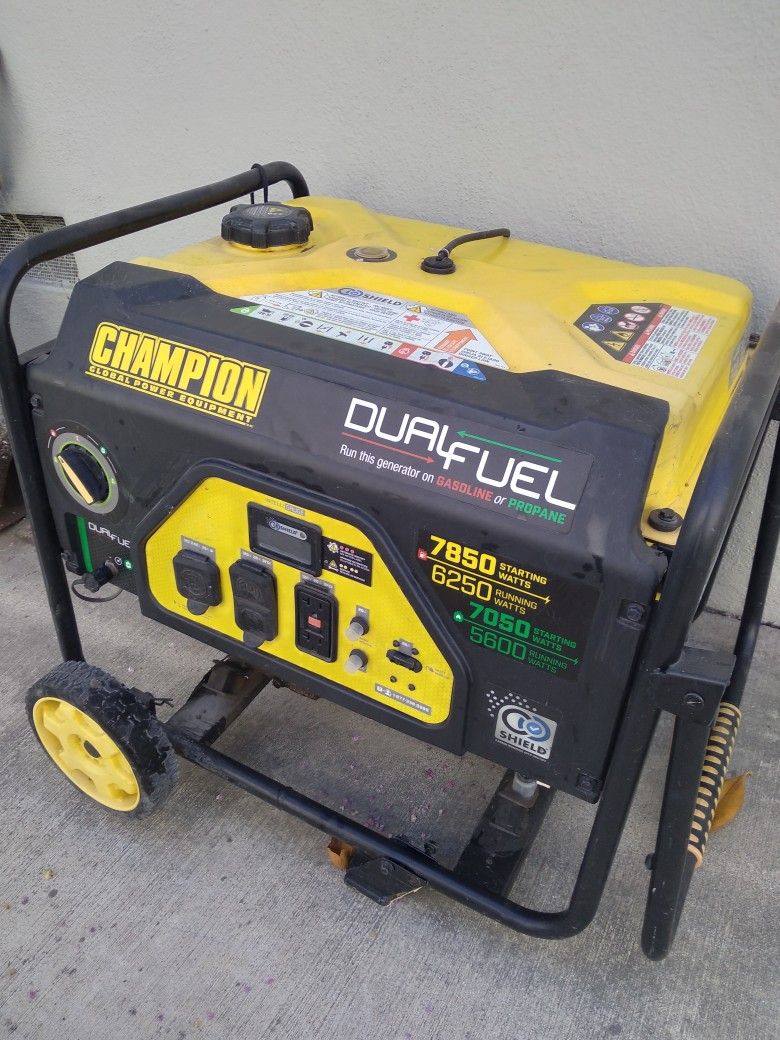 Champion Generator Dual Fuel 7850 Watt
