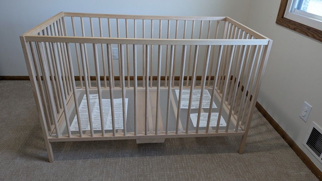Ikea Sniglar Crib