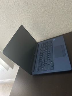 Laptop HP Window 11 - 8 GB RAM - Navy Blue
