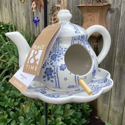NEW TAG $30— Teapot Birdhouse 5”T x 6.5” W (see photos)
