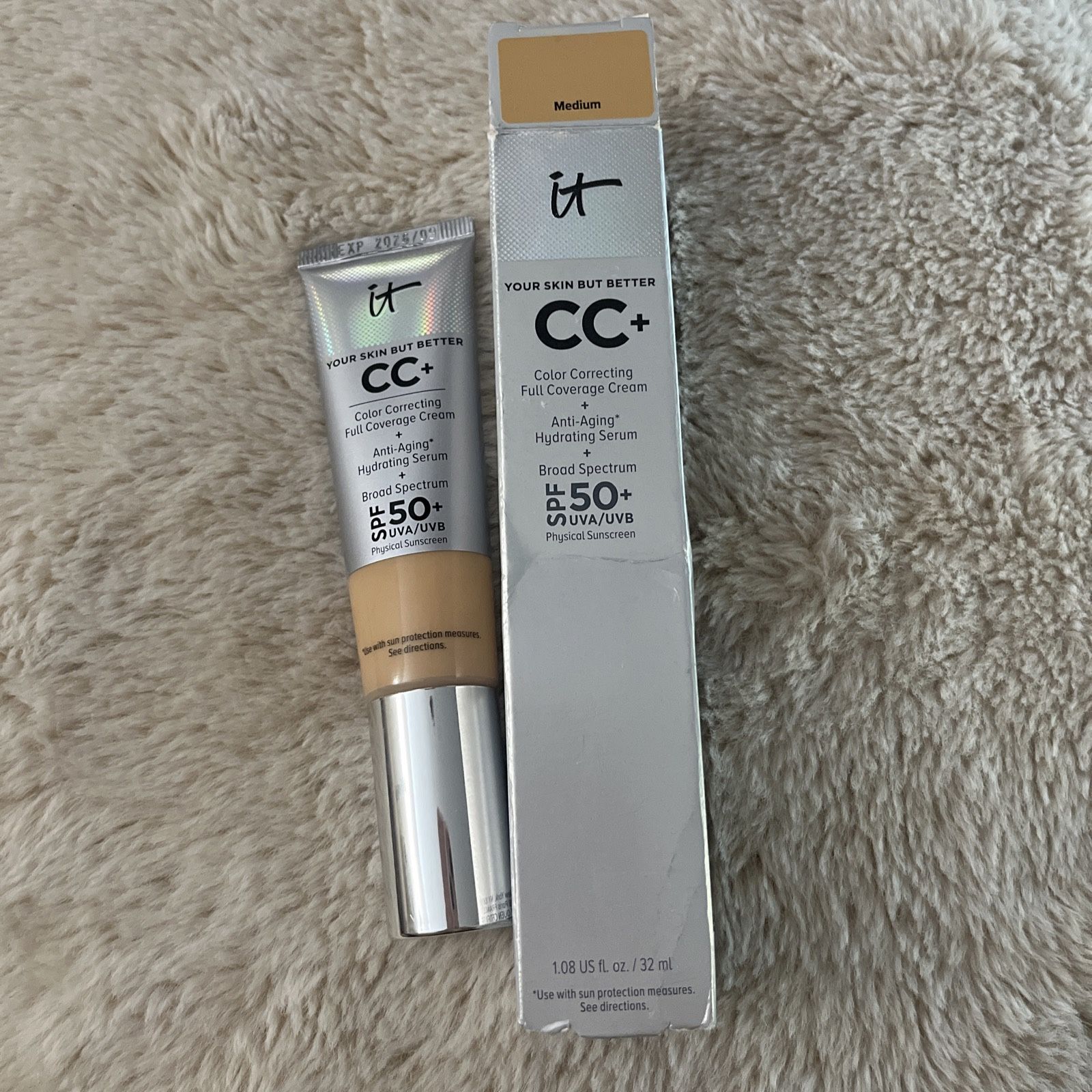 It Cosmetics SPF50 CC+Color Correcting Full Coverage Cream Light Medium, 1.08oz