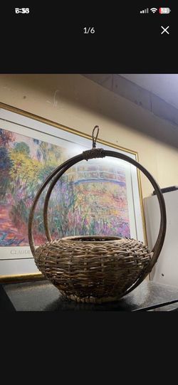 LOW PRICE MOVING- BEAUTIFUL VINTAGE RATTAN