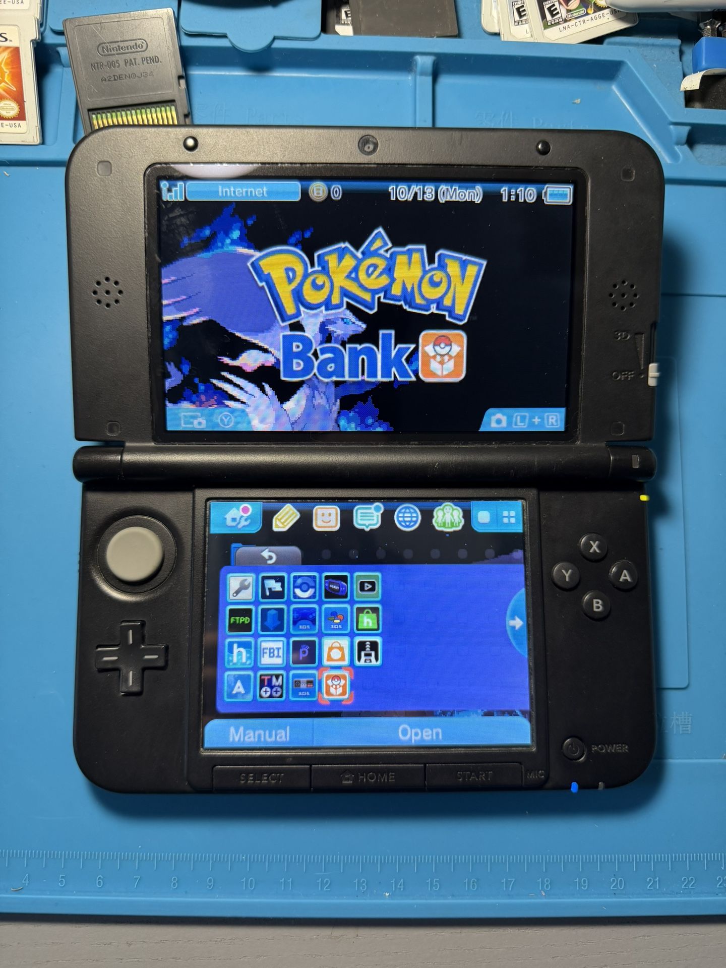 Nintendo Silver 3DS XL - Custom Setup - 64GB