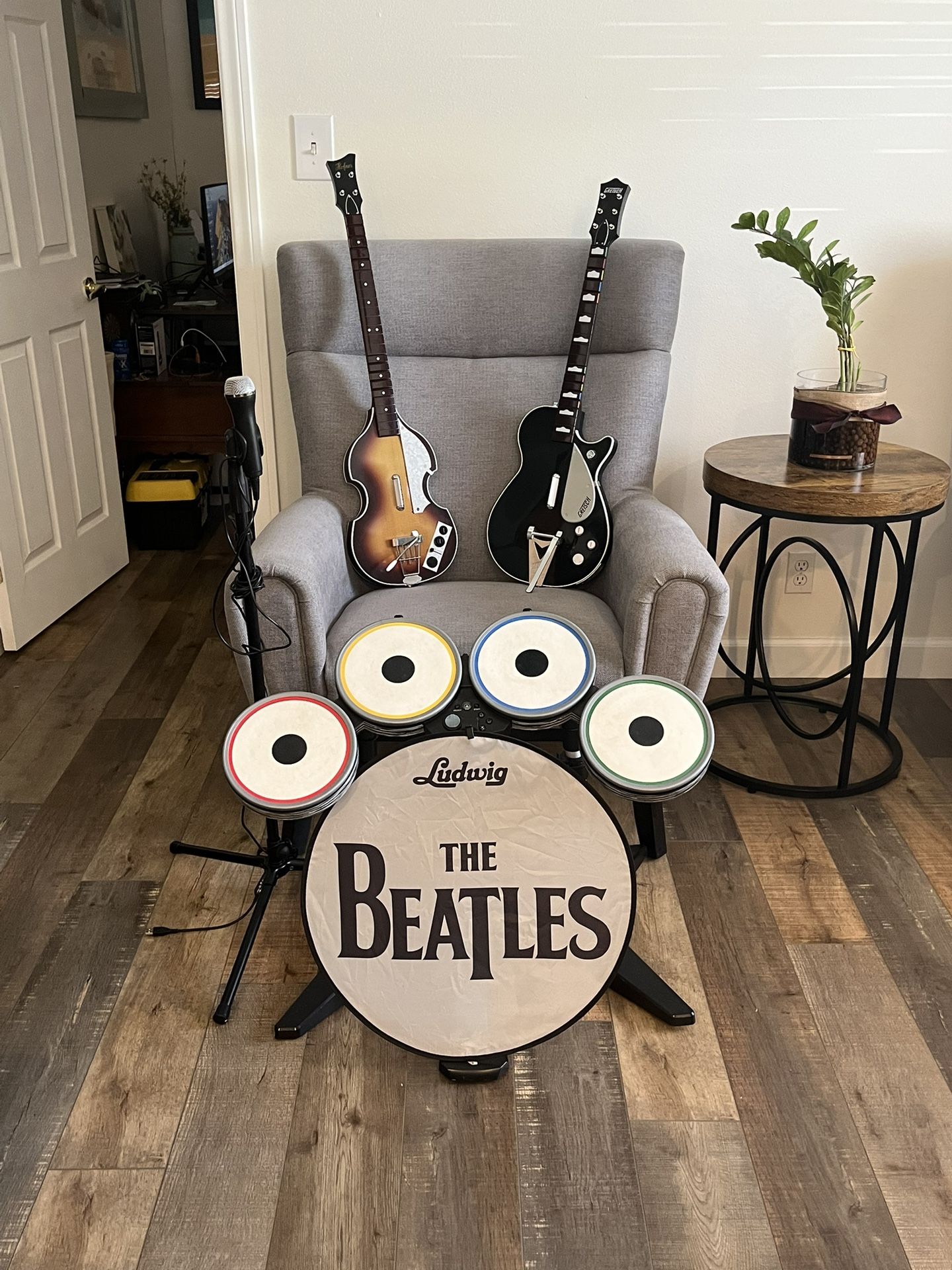 Collectible Beatles Rock band Special Edition