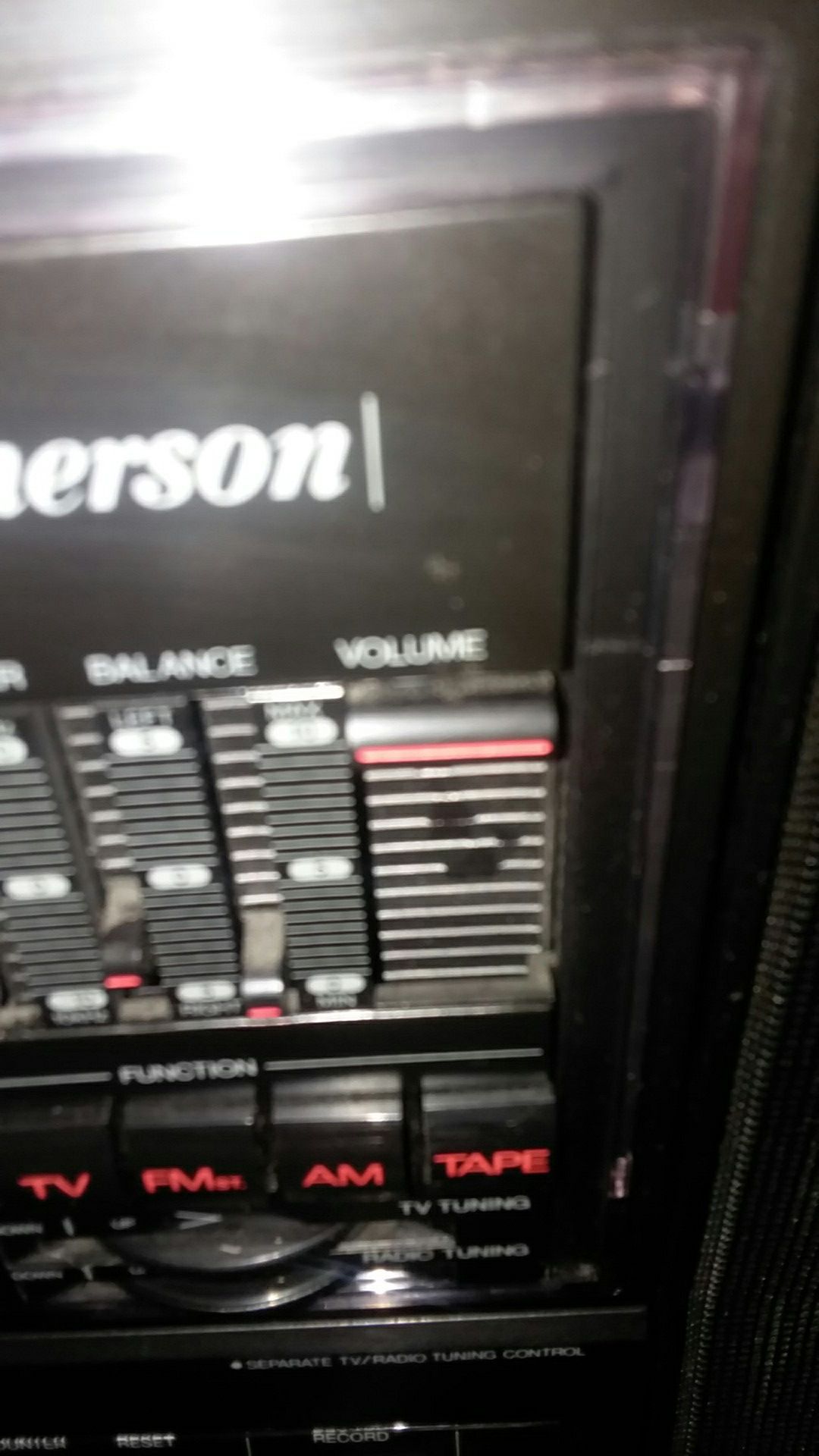 Emerson Boombox 80s vintage with TV Player AM FM stereo with equalizer auxiliary CD function
