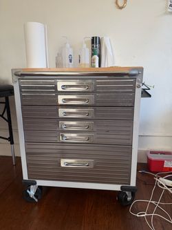 Rolling Tool Cabinet with 6 Drawers